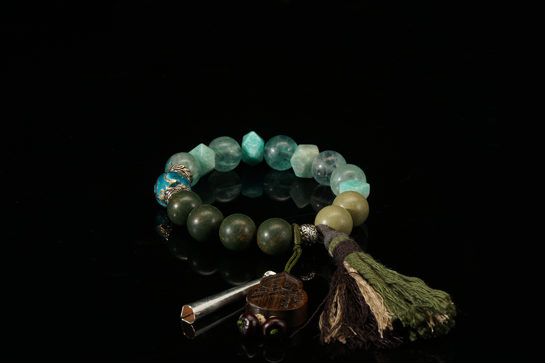 Lucid Mountain & Sea